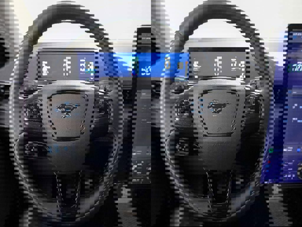 Used 2023 Ford Mustang Mach-E Premium image 12