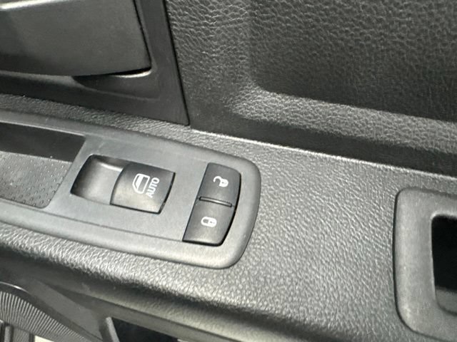 Used 2018 RAM 1500 Express AWD/4WD image 26