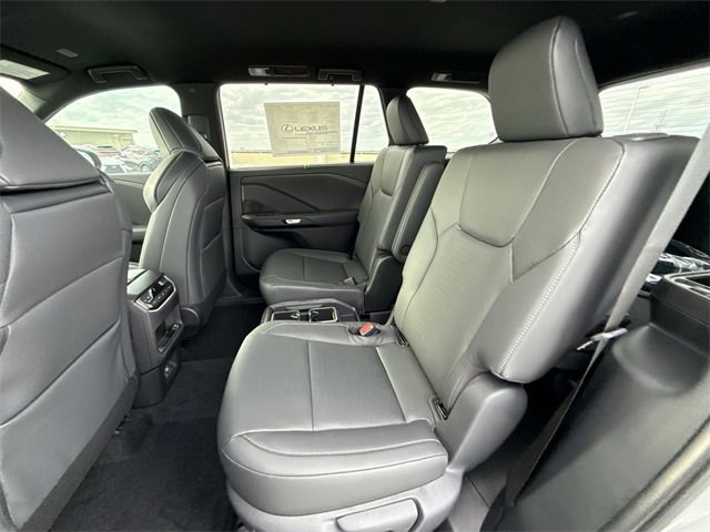 New 2026 Lexus TX 500h AWD image 22