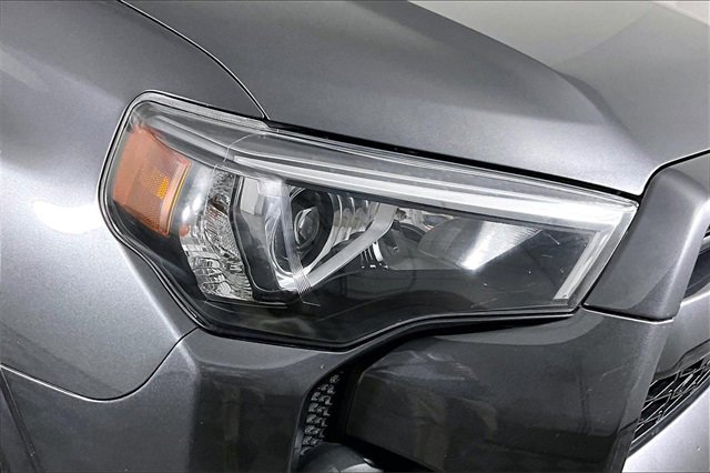 Used 2021 Toyota 4Runner SR5 image 32