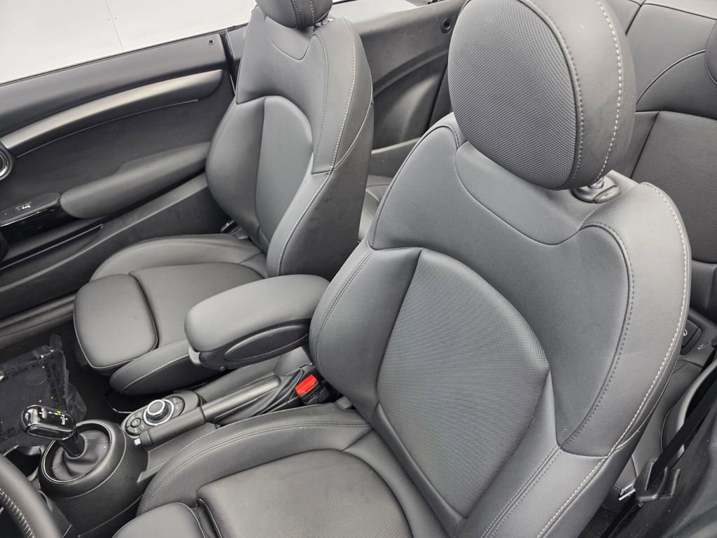 Used 2023 MINI Cooper S image 12