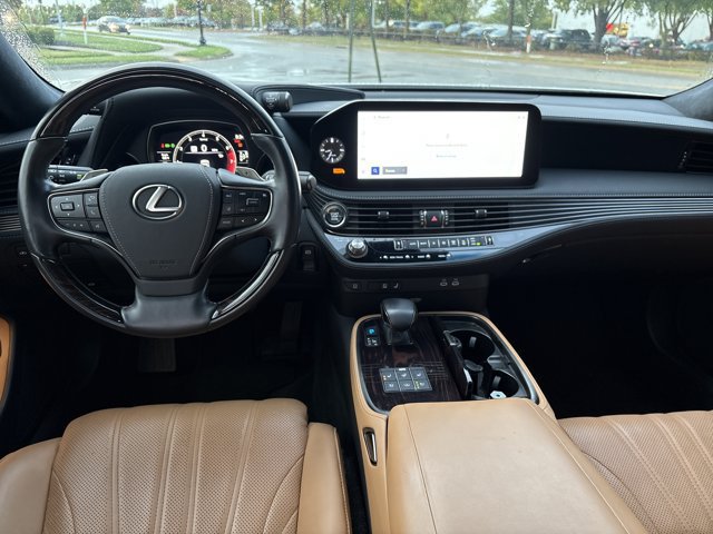 Used 2023 Lexus LS 500 AWD w/ Interior Upgrade Package image 7