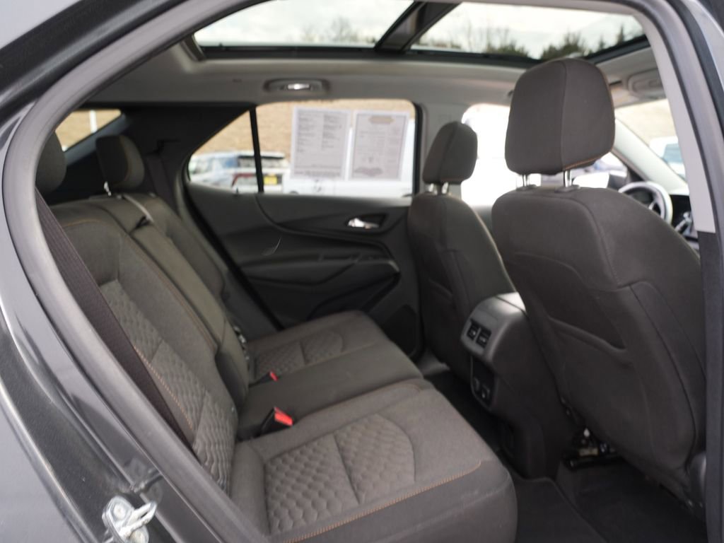 Used 2018 Chevrolet Equinox LT w/ Sun & Infotainment Package image 27