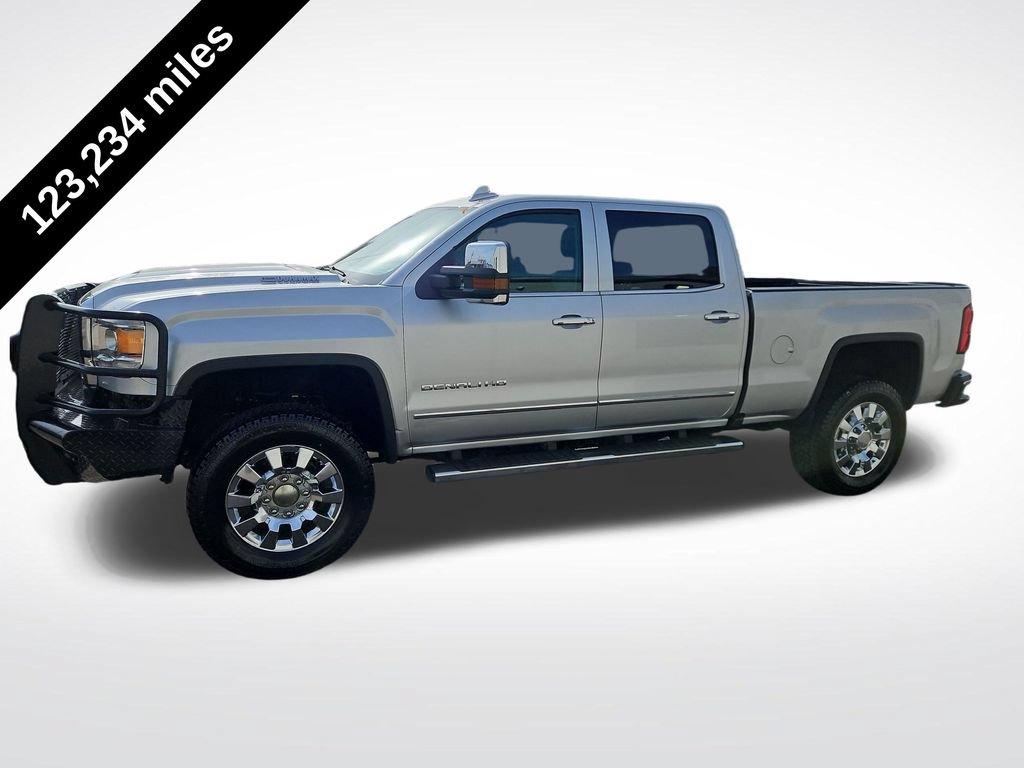 Used 2018 GMC Sierra 2500 Denali w/ Duramax Plus Package AWD/4WD image 3