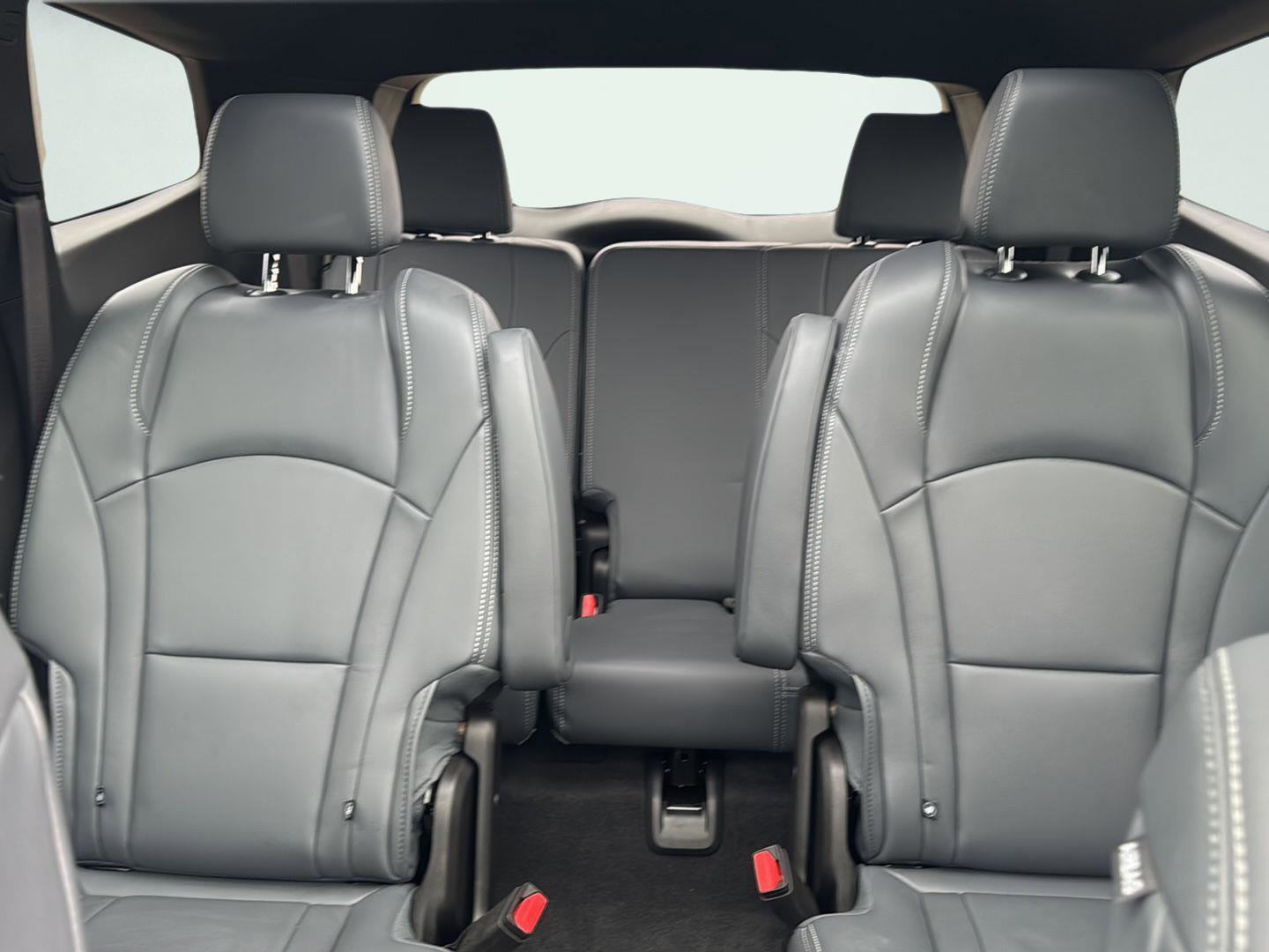 Used 2024 Buick Enclave Essence w/ Experience Buick Package image 20