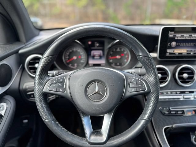 Used 2019 Mercedes-Benz GLC 300 4MATIC image 16