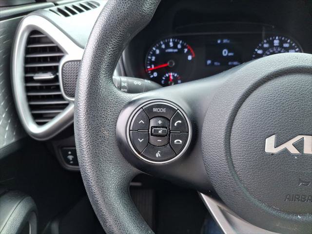 Used 2022 Kia Soul LX image 17