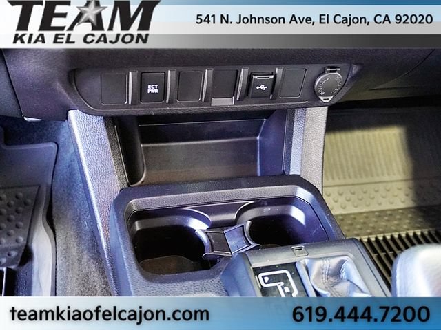 Used 2022 Toyota Tacoma SR AWD/4WD image 33