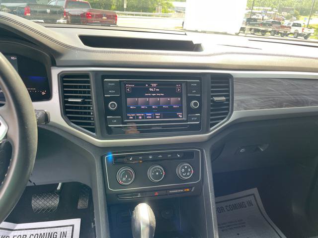 Used 2022 Volkswagen Atlas Cross Sport SE AWD/4WD image 17