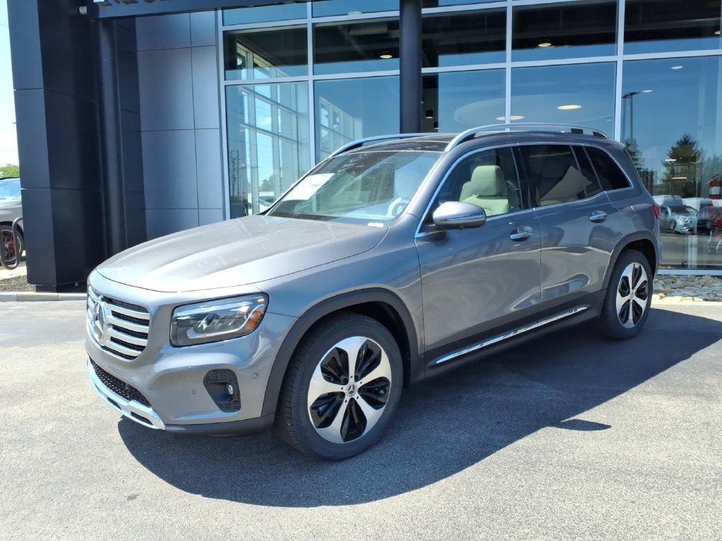 New 2026 Mercedes-Benz GLB 250 4MATIC image 2