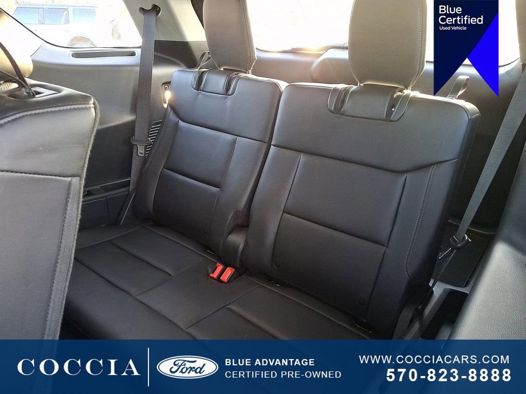 Certified 2022 Ford Explorer XLT w/ Equipment Group 202A AWD/4WD image 10