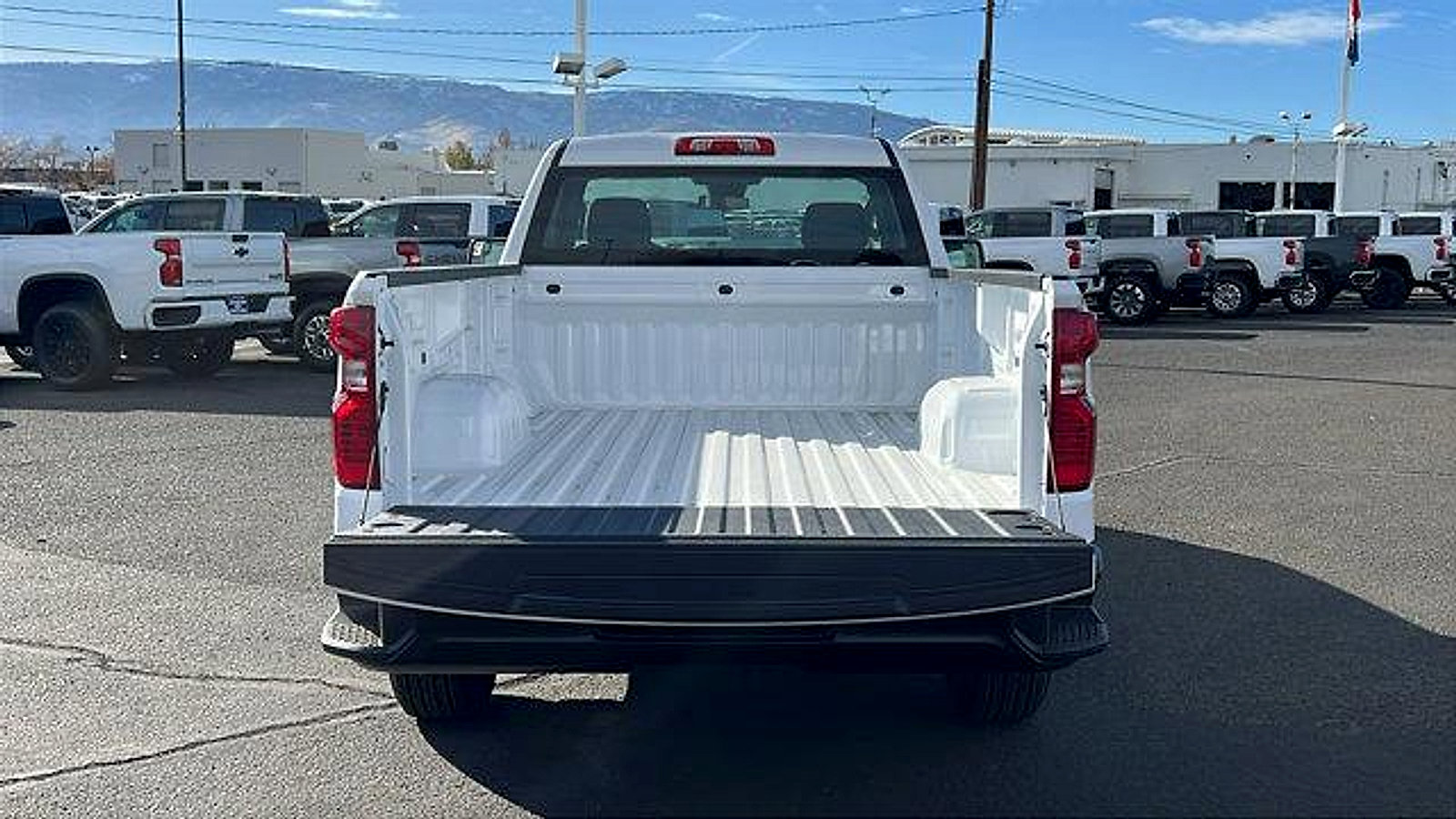 New 2026 Chevrolet Silverado 1500 W/T image 7