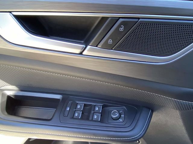 Used 2024 Volkswagen Atlas Cross Sport SE image 14