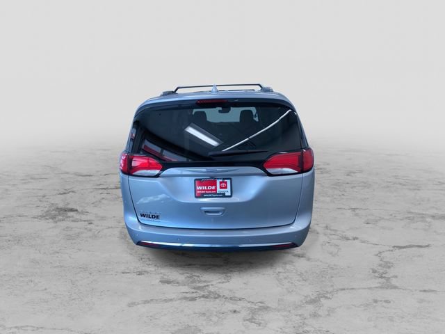 Used 2018 Chrysler Pacifica Touring-L Plus w/ Advanced Safetytec Group image 9