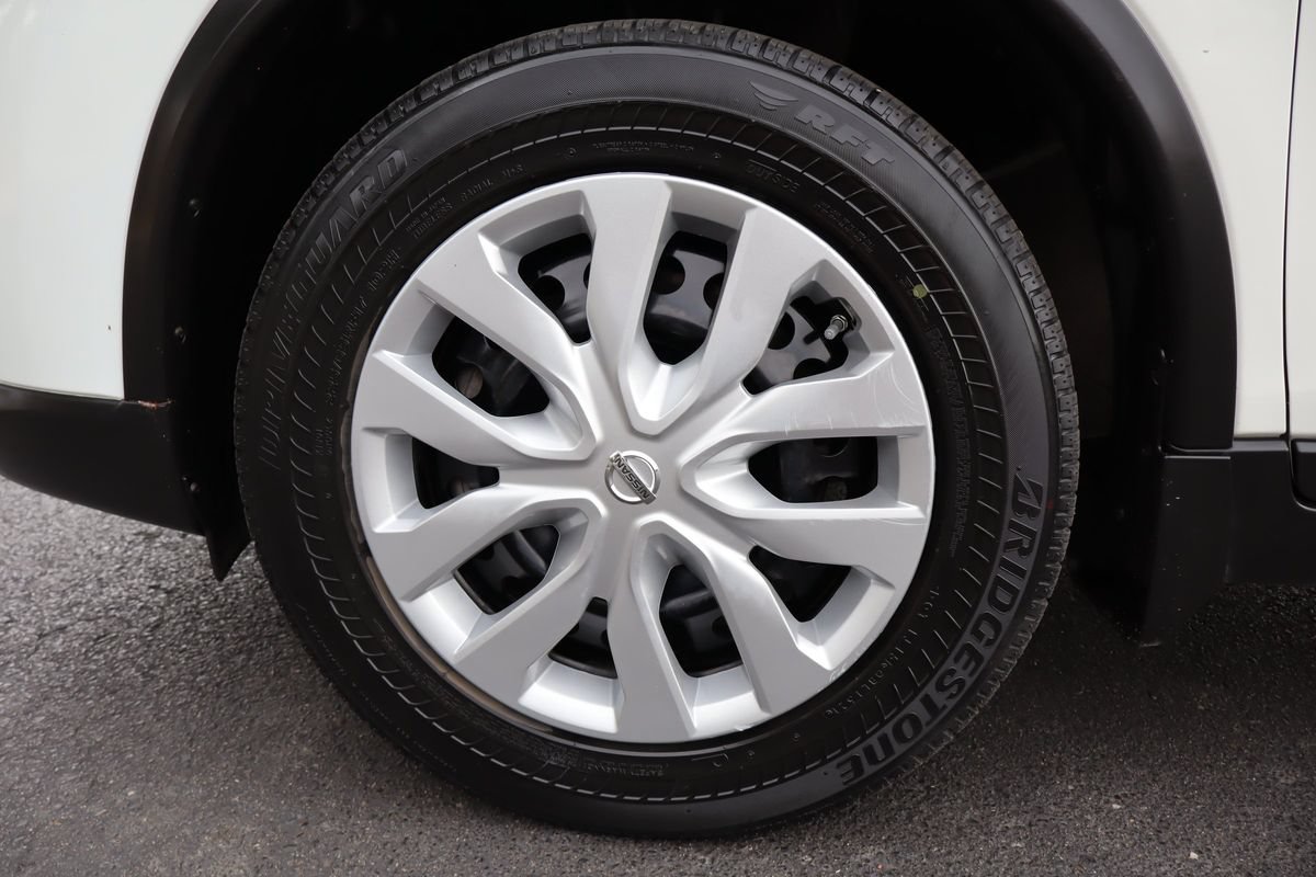 Used 2016 Nissan Rogue S w/ S Family Package AWD/4WD image 41