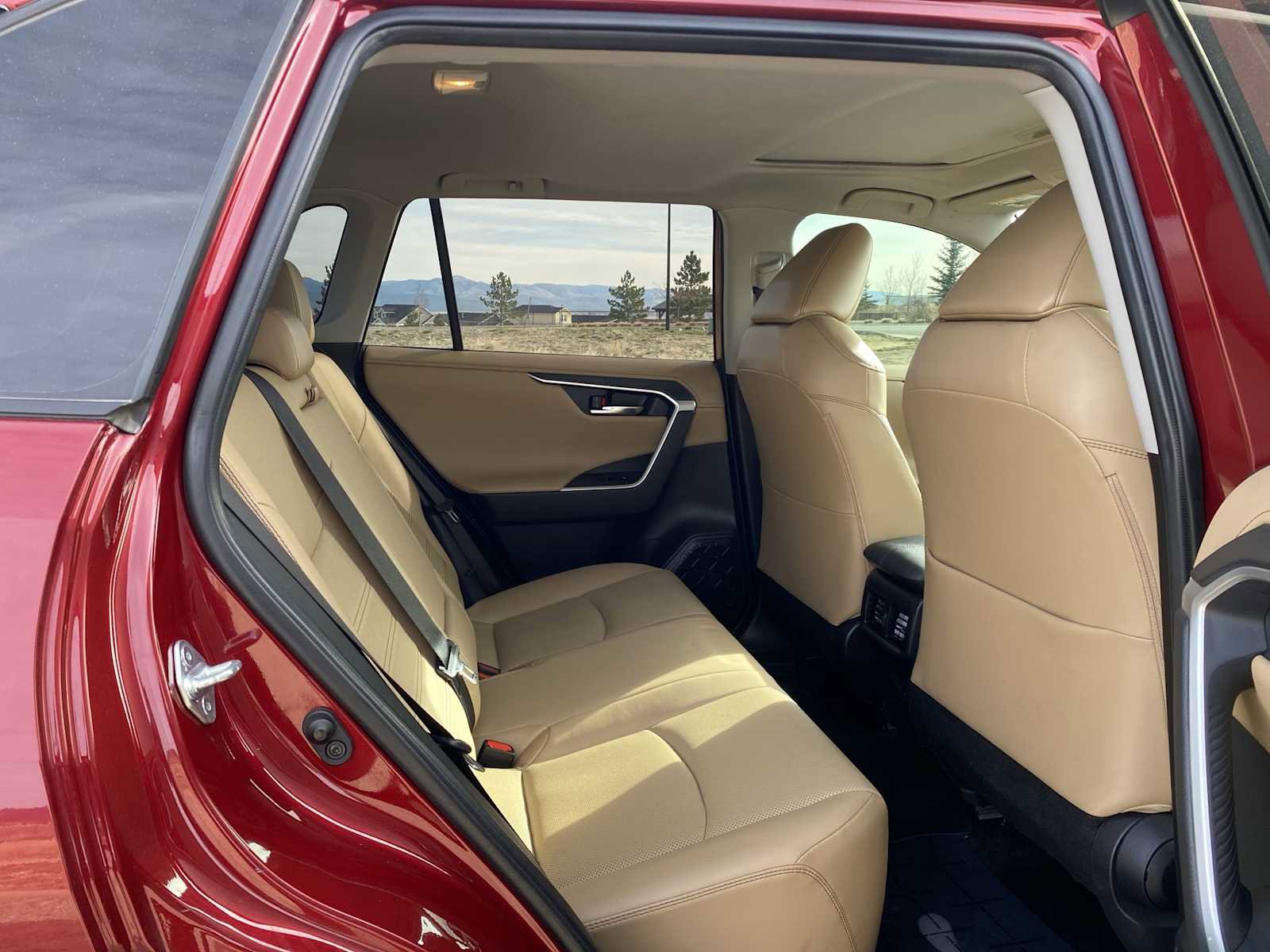 Used 2021 Toyota RAV4 Limited AWD/4WD image 36