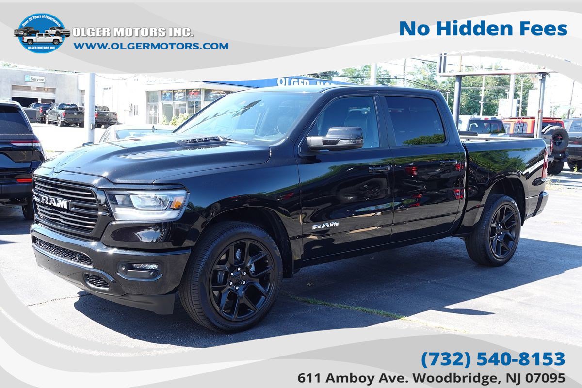 Used 2023 RAM 1500 Laramie AWD/4WD image 1