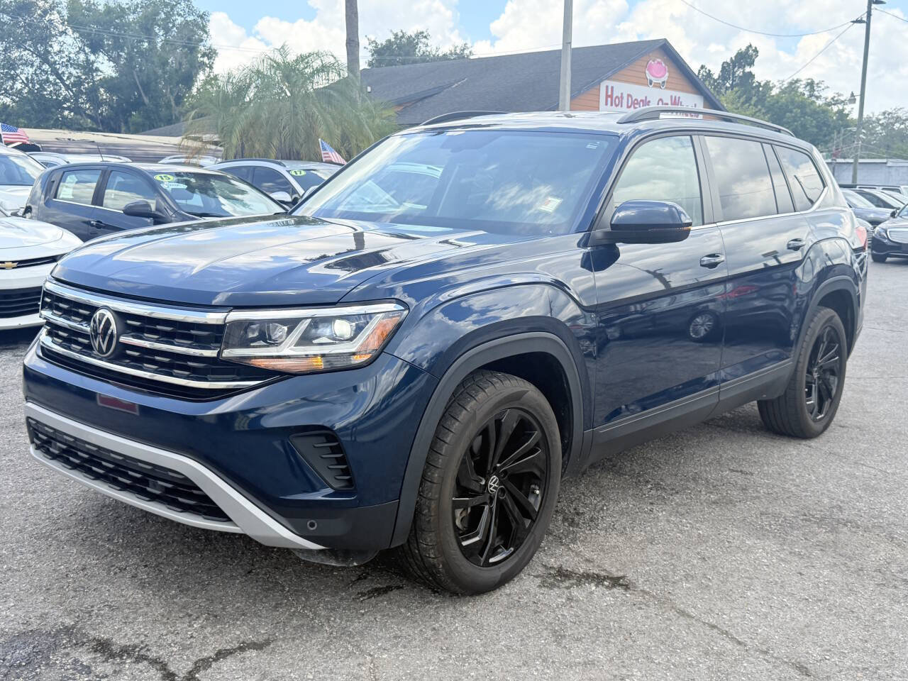 Used 2022 Volkswagen Atlas SE FWD image 2