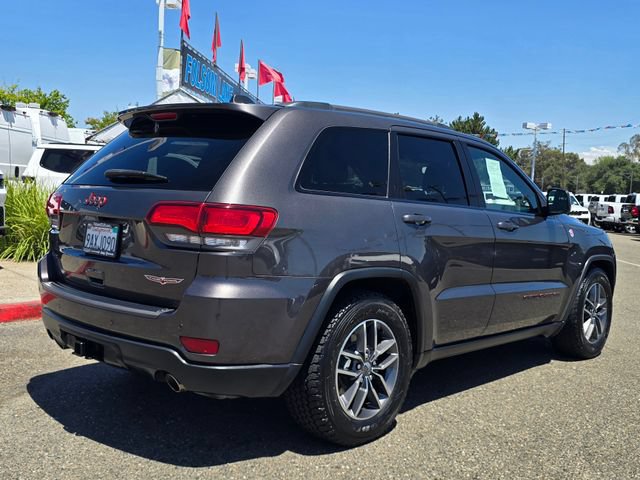 Used 2017 Jeep Grand Cherokee Trailhawk w/ Trailhawk Luxury Group AWD/4WD image 4