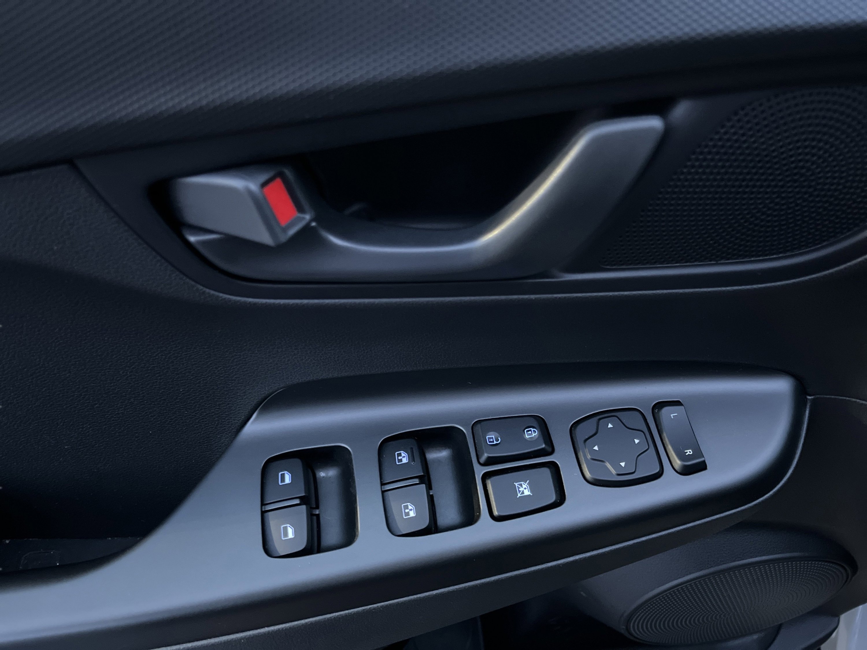 Used 2023 Hyundai Kona SEL image 14