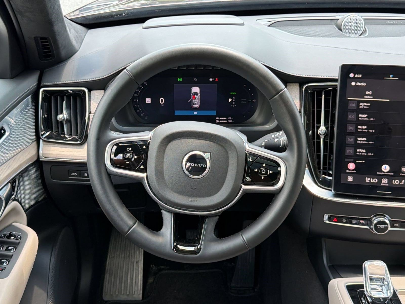 Certified 2025 Volvo XC90 T8 Ultra w/ Lounge Package AWD/4WD image 26