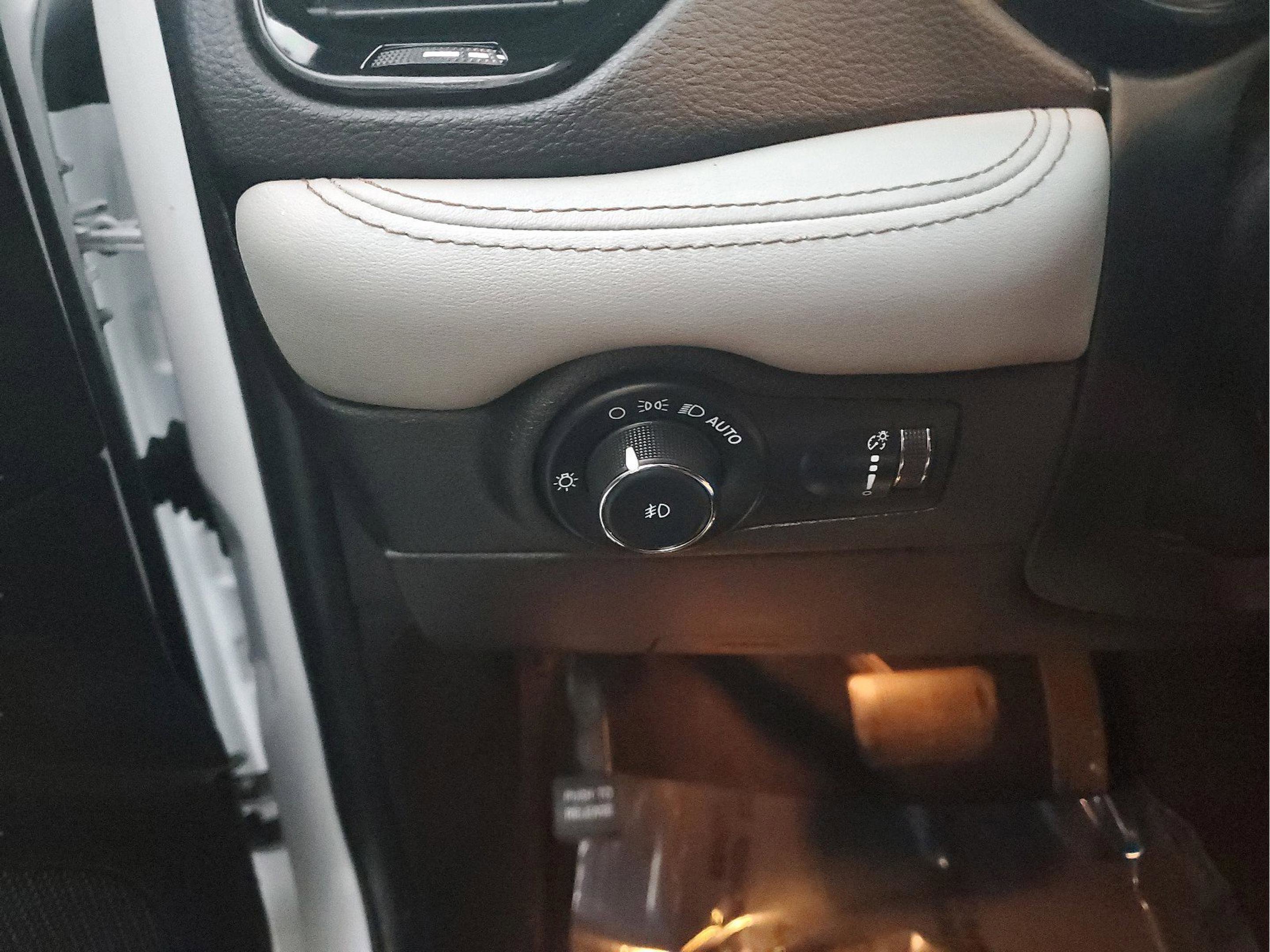 Used 2022 Dodge Durango R/T w/ Blacktop Package image 29