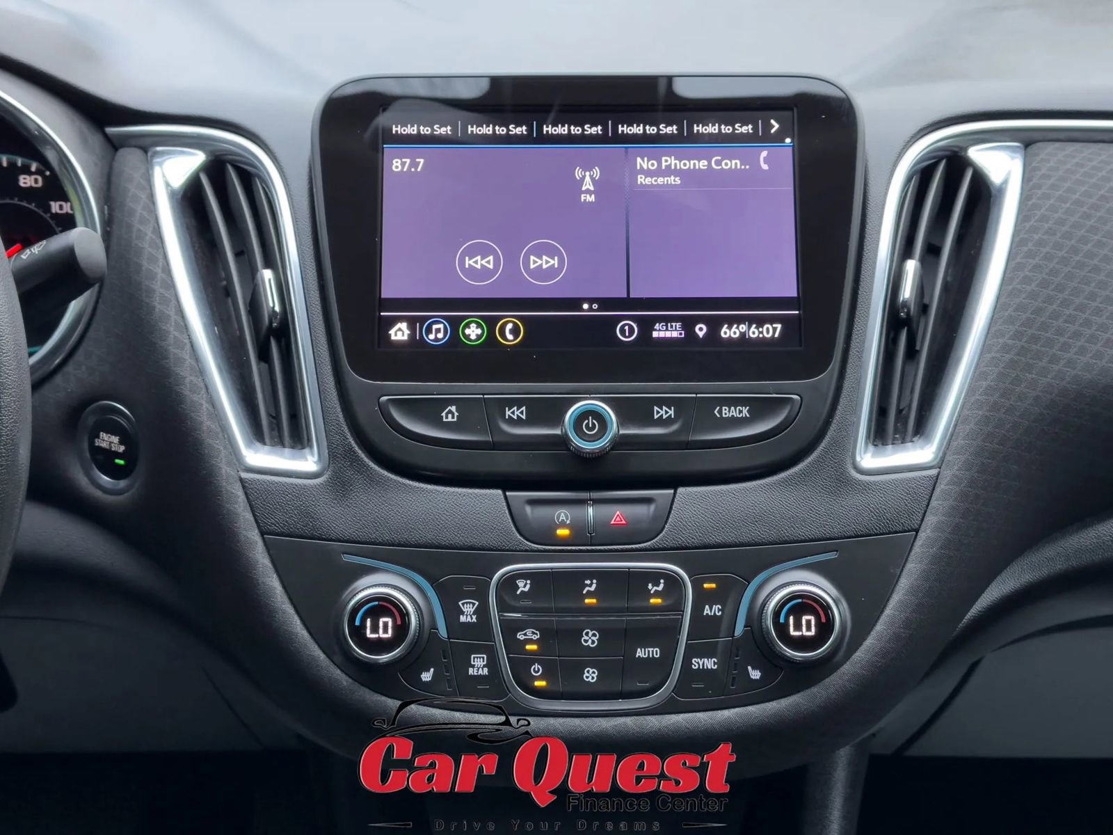 Used 2020 Chevrolet Malibu LT FWD image 21