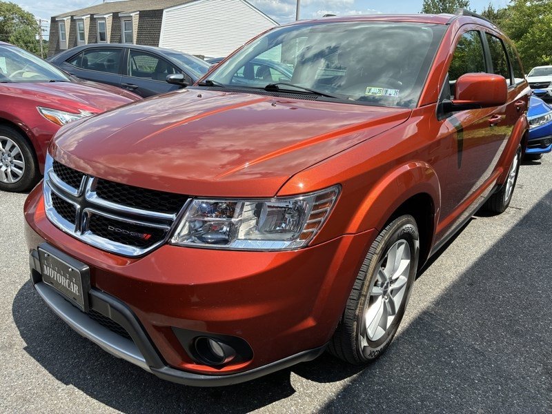 Used 2014 Dodge Journey SXT w/ Flexible Seating Group AWD/4WD image 1