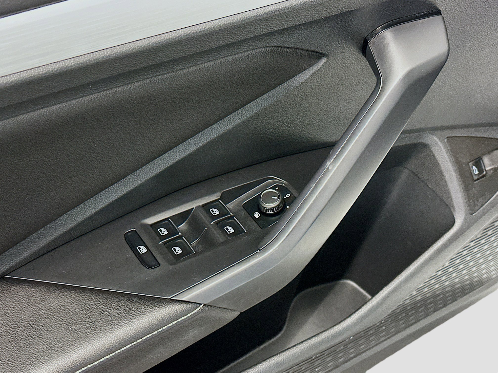 Used 2025 Volkswagen Jetta Sport image 15