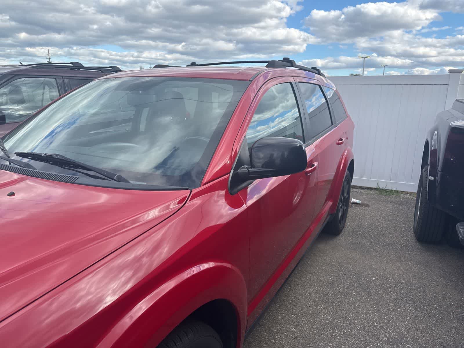 Used 2015 Dodge Journey SXT w/ Blacktop Package FWD image 16