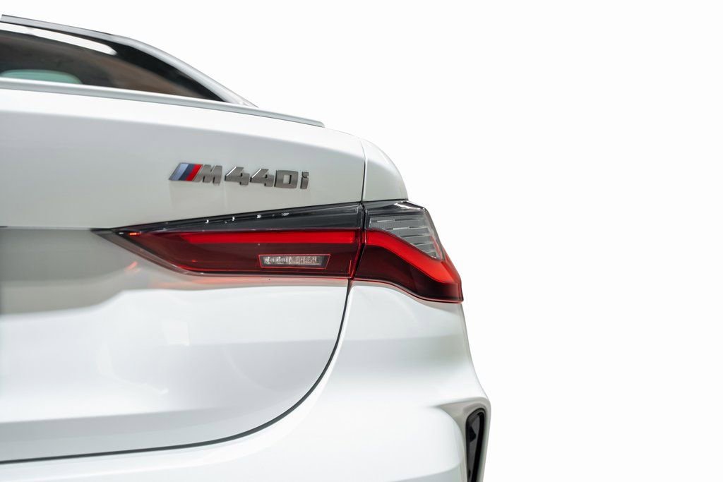Used 2023 BMW 440i xDrive Coupe w/ Premium Package image 11