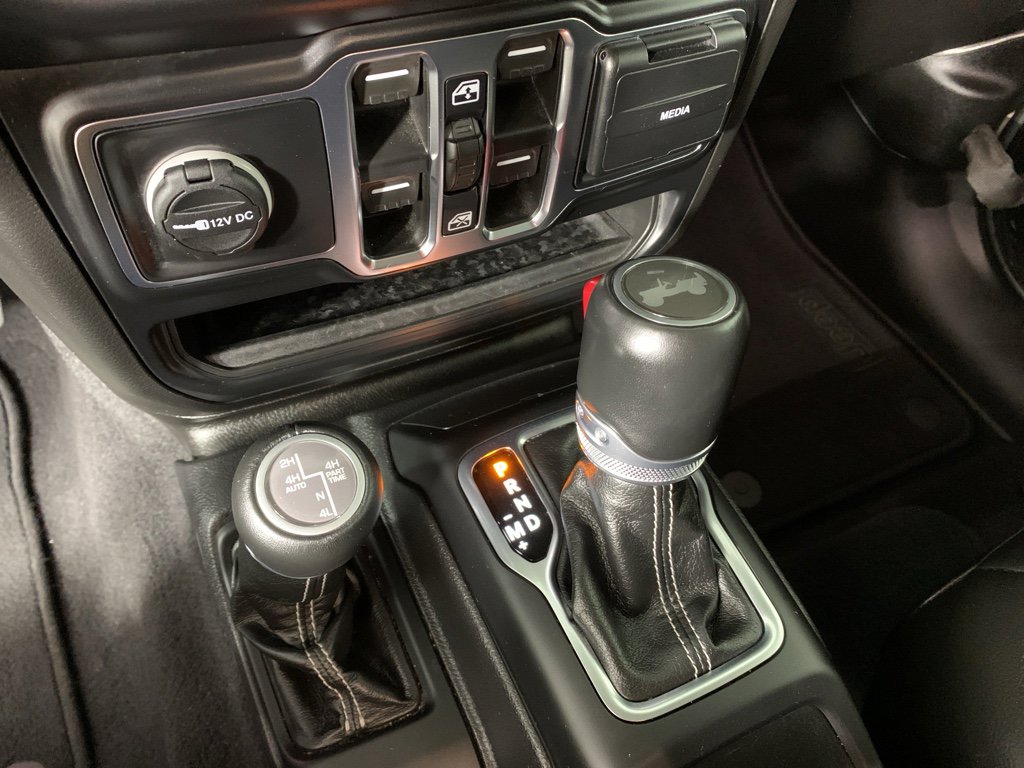 Used 2022 Jeep Wrangler Unlimited Sahara w/ Cold Weather Group image 24