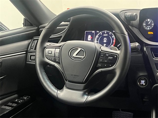 Certified 2025 Lexus ES 350 w/ Premium Package image 15