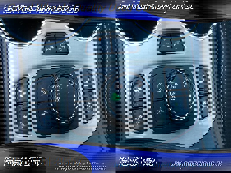 Used 2019 GMC Terrain Denali w/ Advanced Safety Package image 18