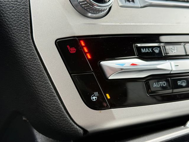 Used 2022 Ford Explorer XLT w/ Equipment Group 202A image 13