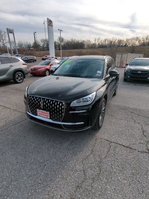 Used 2023 Lincoln Corsair Reserve w/ Equipment Group 201A image 2