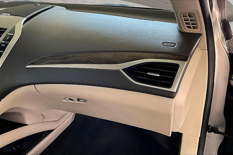 Used 2018 Lincoln MKZ Reserve w/ Climate Package FWD image 12