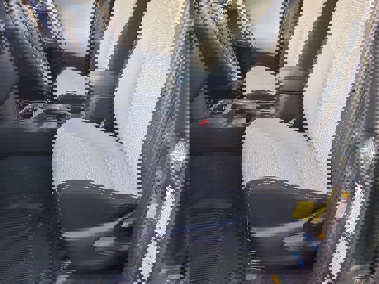 Used 2018 Toyota RAV4 XLE image 15