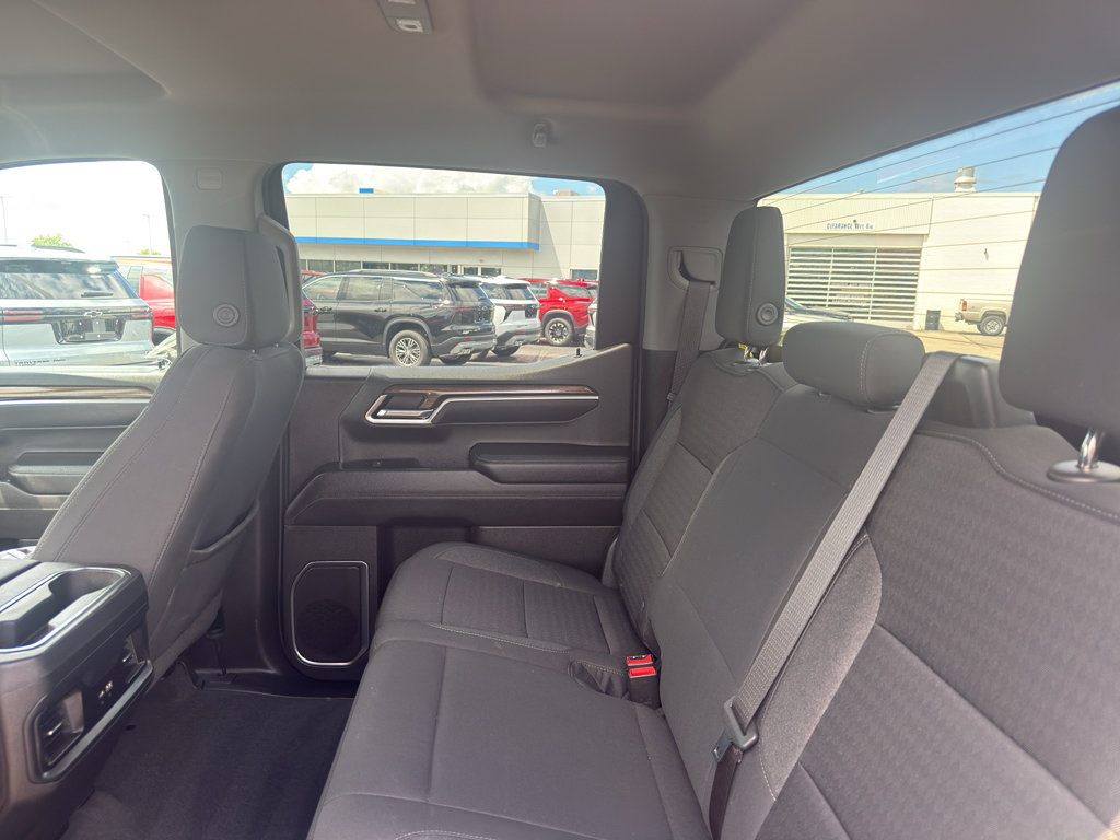 Certified 2022 Chevrolet Silverado 1500 LT w/ Z71 Off-Road Package AWD/4WD image 34