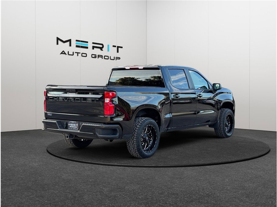 Used 2023 Chevrolet Silverado 1500 RST w/ LPO, Dark Essentials Package image 9