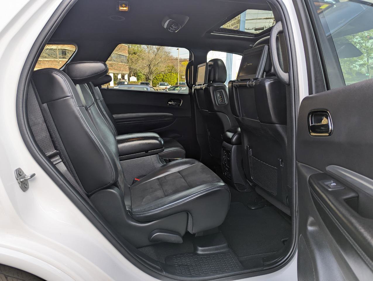 Used 2020 Dodge Durango GT image 33