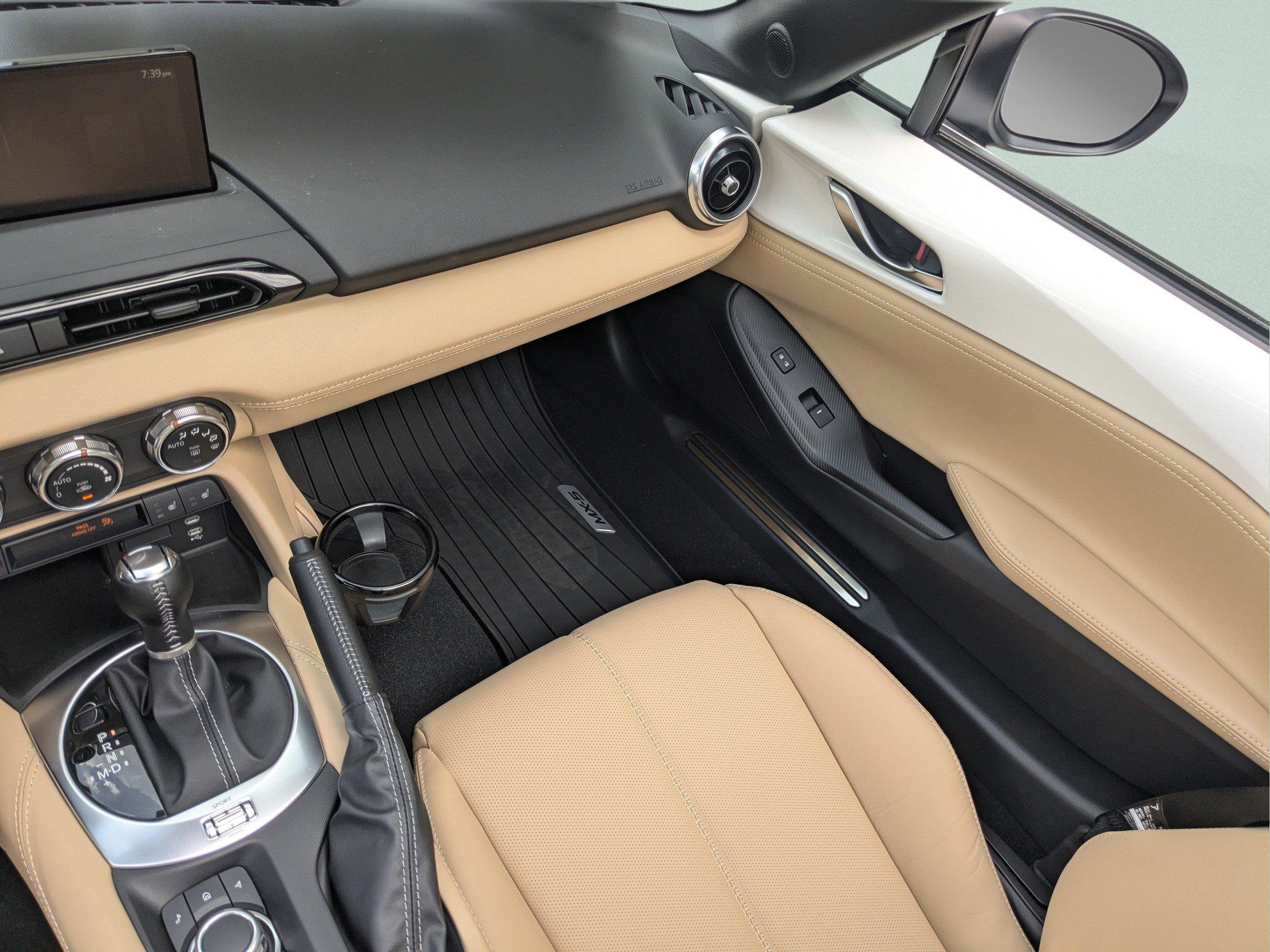 New 2026 MAZDA MX-5 Miata RF Grand Touring image 19