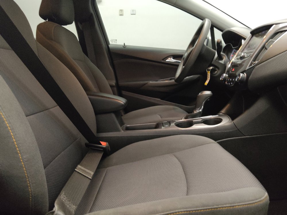 Used 2019 Chevrolet Cruze LS FWD image 21