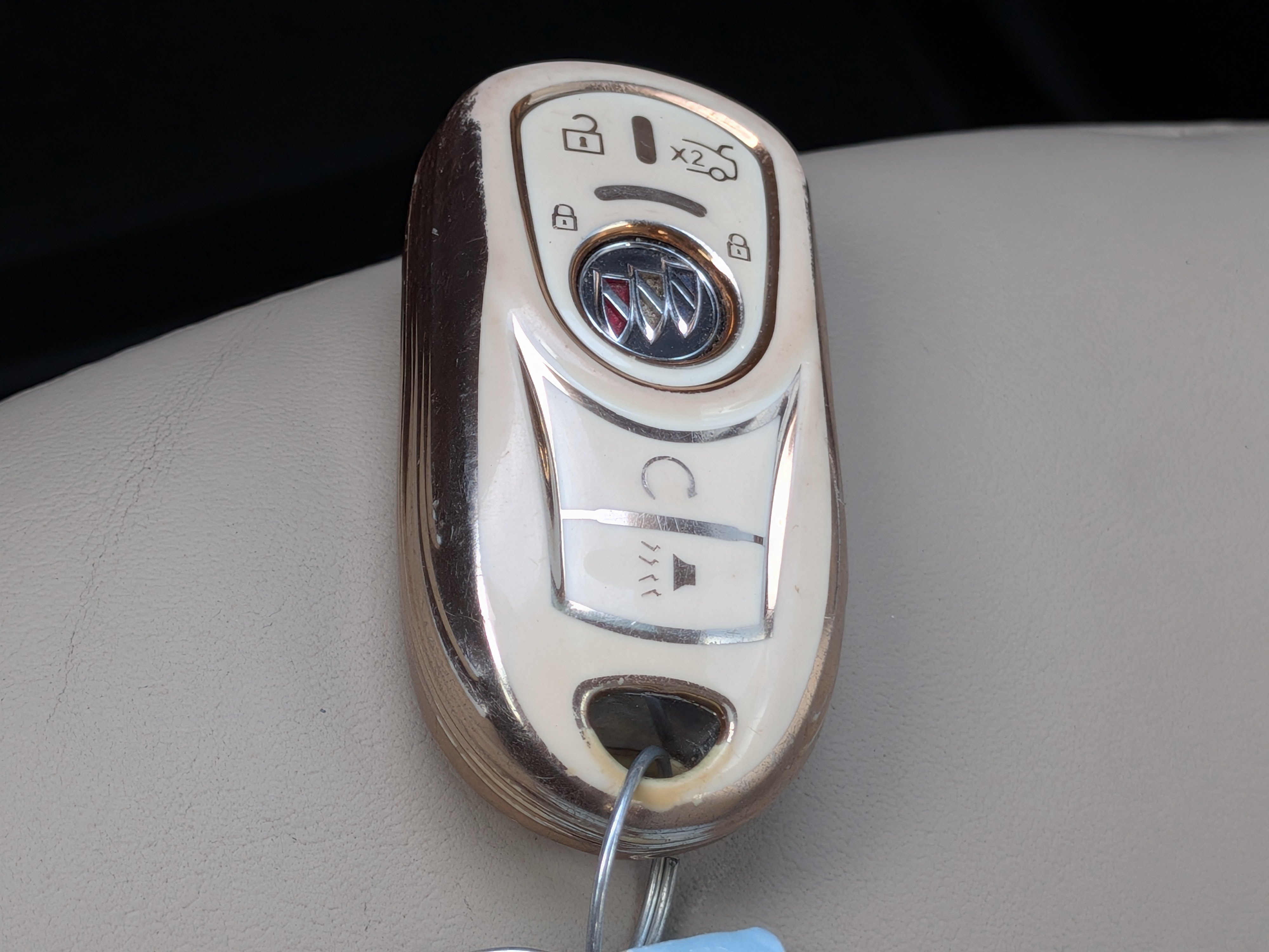 Certified 2020 Buick Enclave Premium w/ Sun and Sites Package FWD image 34