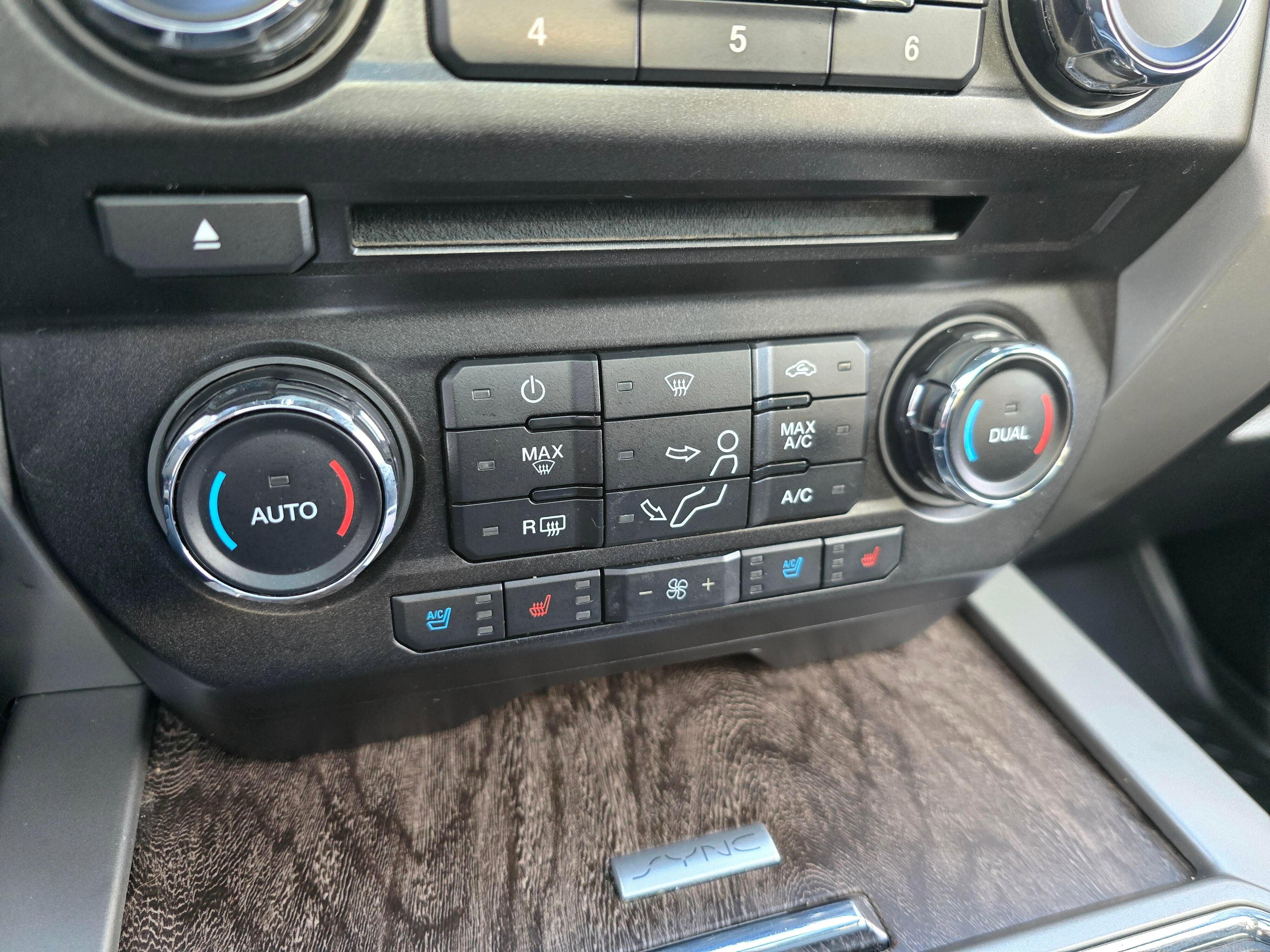 Used 2017 Ford F250 Lariat w/ Lariat Ultimate Package image 15