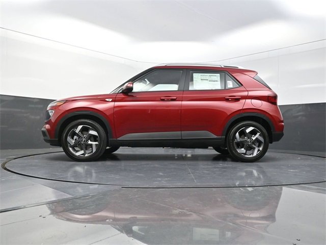 New 2025 Hyundai Venue Limited image 32