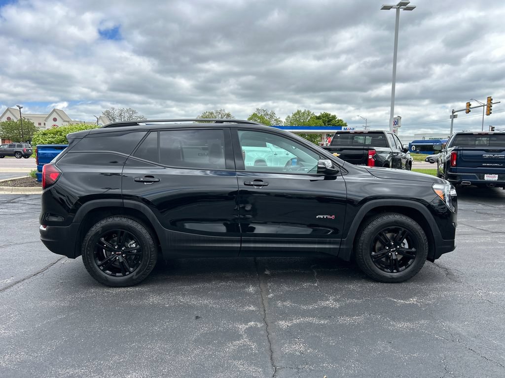 Certified 2023 GMC Terrain AT4 AWD/4WD image 11