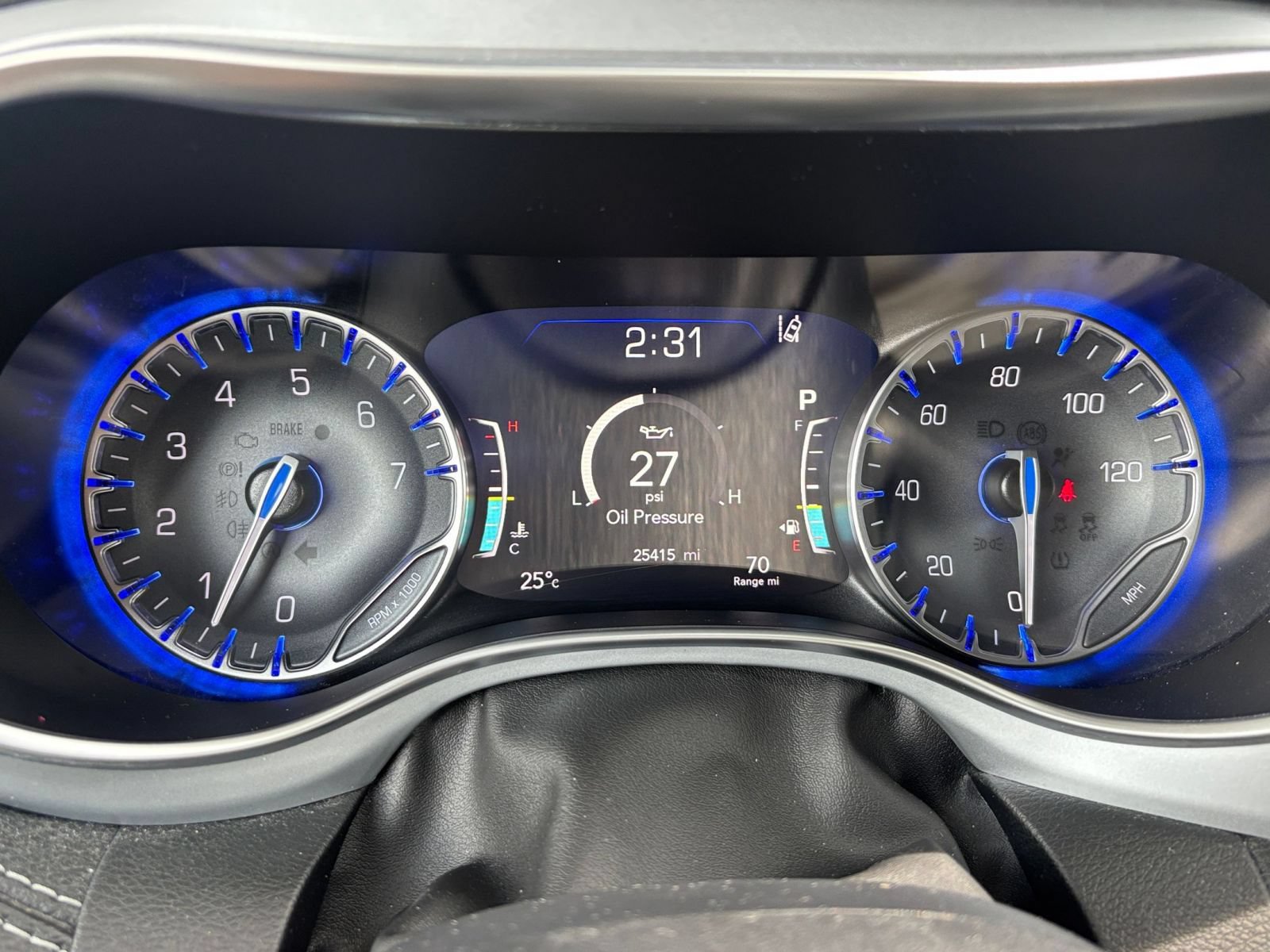 Used 2025 Chrysler Pacifica Limited FWD image 43