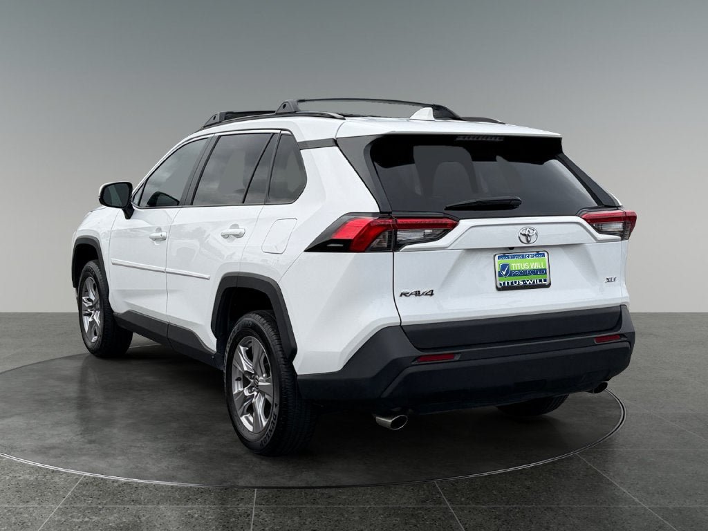 Used 2022 Toyota RAV4 XLE w/ Convenience Package FWD image 7