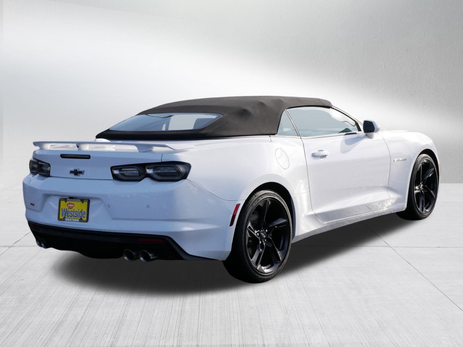 Used 2023 Chevrolet Camaro LT w/ RS Package image 7